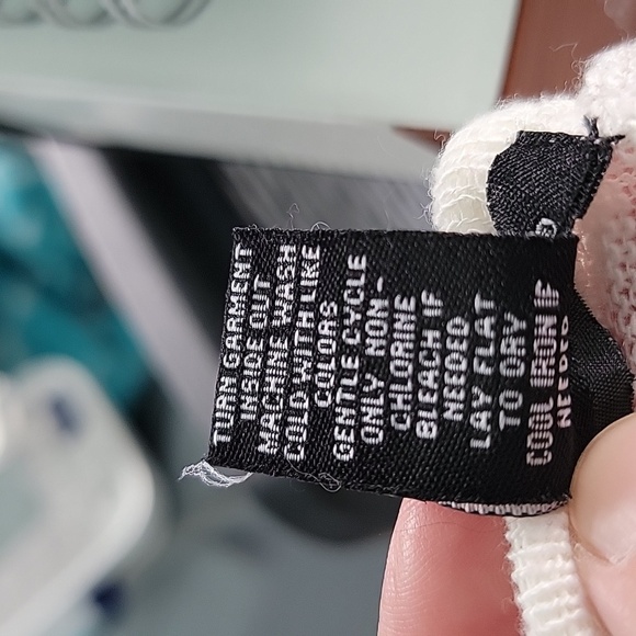 Rue 21 Women's Top - Picture 4 of 5